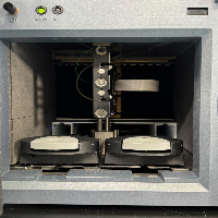 Waters Nano Acquity Sample Manager image 2